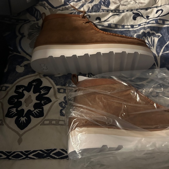 Men’s coach shoes - Picture 3 of 3